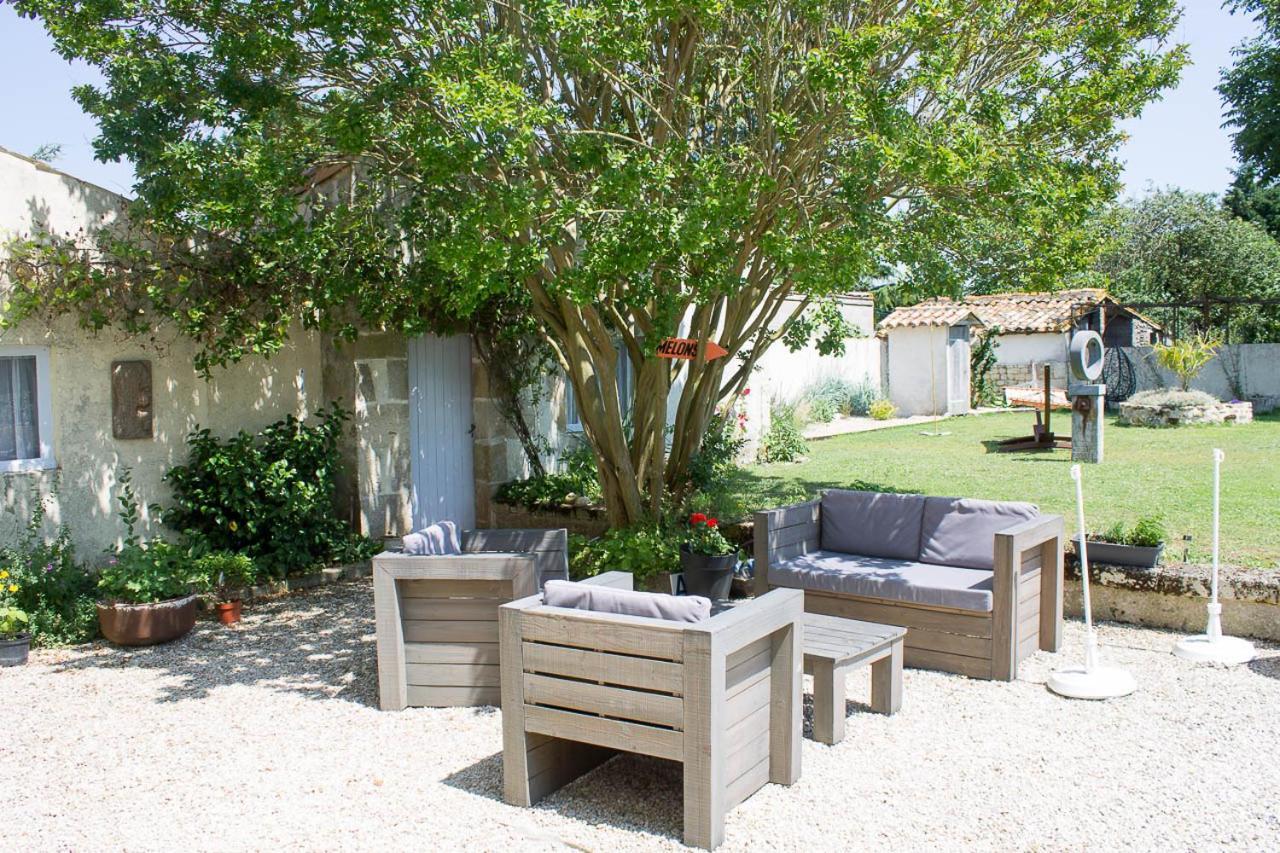 Bed and Breakfast Le Charhido Saint-Fort-sur-Gironde Zewnętrze zdjęcie