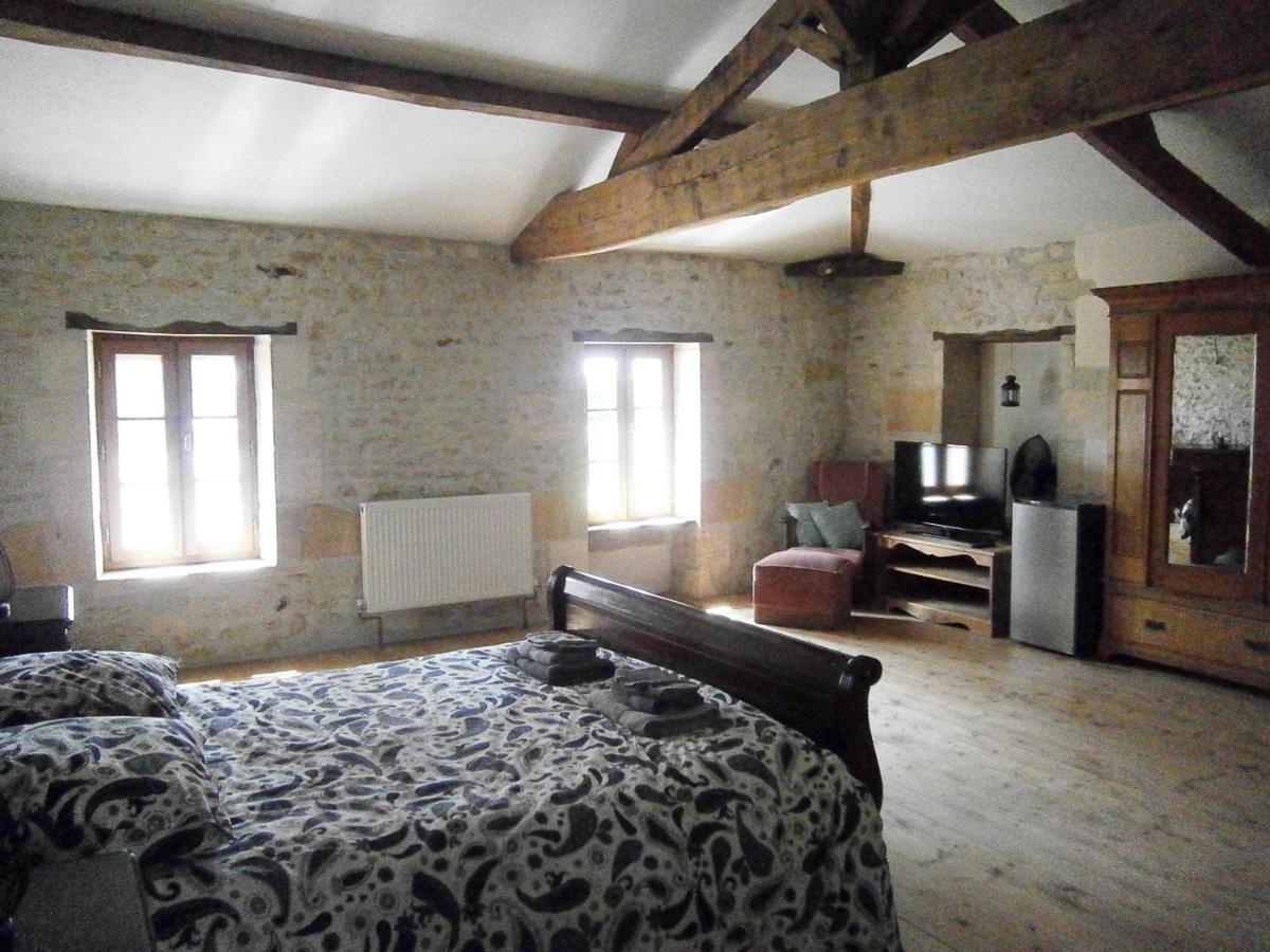 Bed and Breakfast Le Charhido Saint-Fort-sur-Gironde Zewnętrze zdjęcie