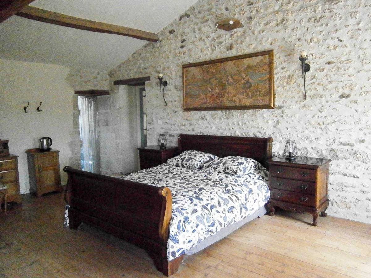 Bed and Breakfast Le Charhido Saint-Fort-sur-Gironde Zewnętrze zdjęcie
