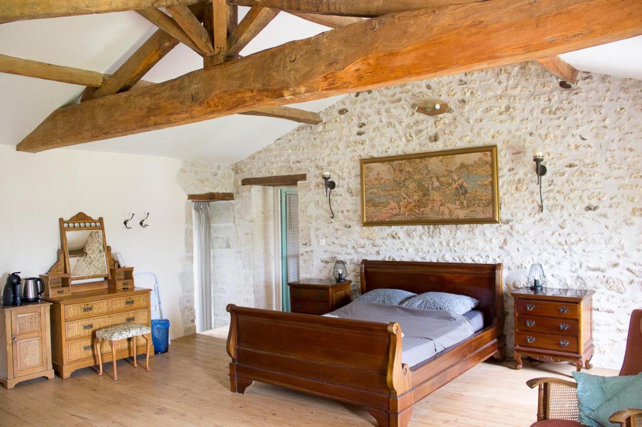 Bed and Breakfast Le Charhido Saint-Fort-sur-Gironde Zewnętrze zdjęcie